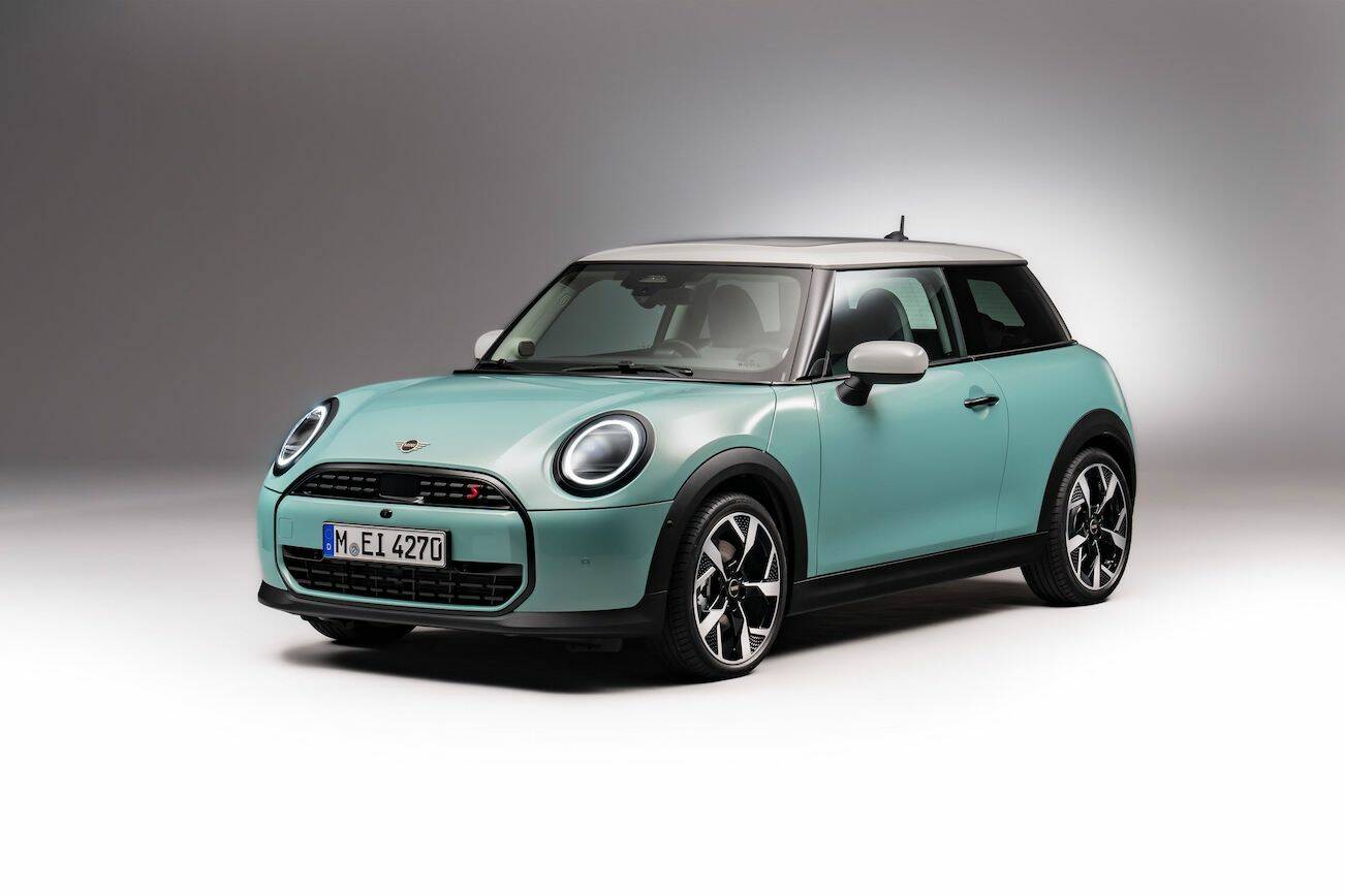 2025 MINI Cooper S photo provided by MINI USA